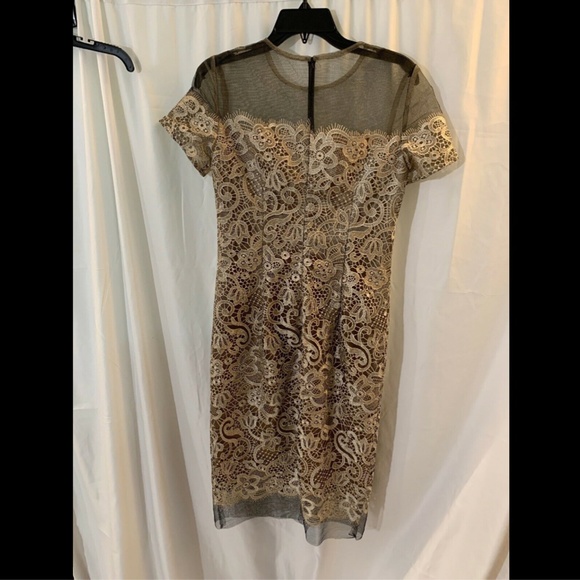 NEW $258 JS Collections Embroidered Lace Sheath Dress‎ in Nude/Black [SZ 6 ] - Picture 5 of 8